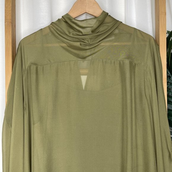 SOLD Camilla and Marc Sage Green Silk Essie Top Blouse Size 14 - Picture 6 of 14
